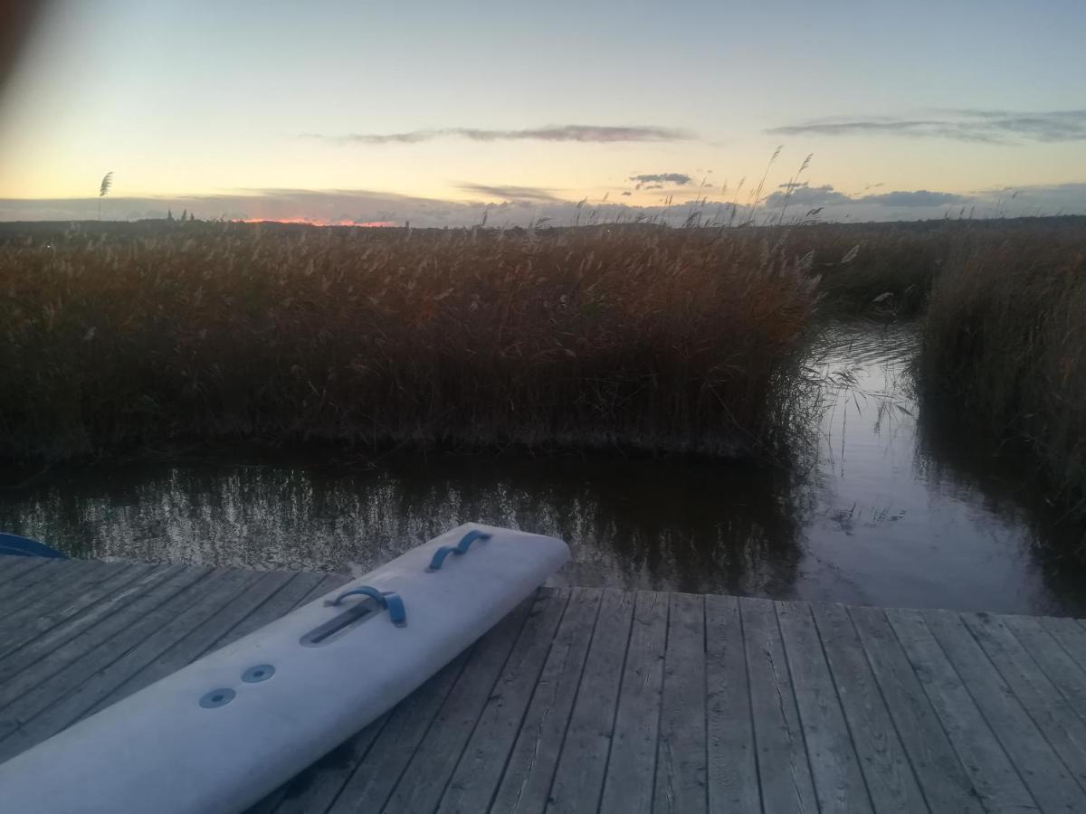 Pfahlbau Sunset II Toplage Inklusive Elektroboot رست المظهر الخارجي الصورة